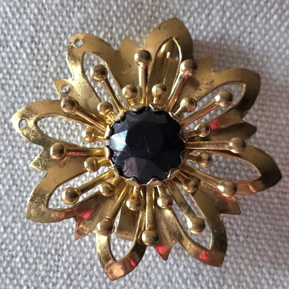 Vintage Gold and Black Floral Brooch - Picture 3 of 4
